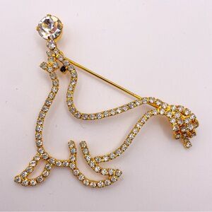 Gold Tone Clear Rhinestone Harbor Seal with a Ball Brooch/Pin and Movable Tail